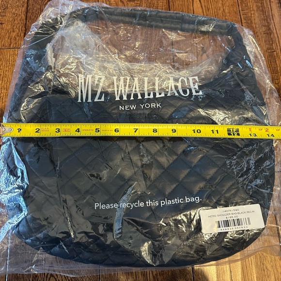 MZ Wallace Metro Black Shoulder Bag Medium - Picture 2 of 4